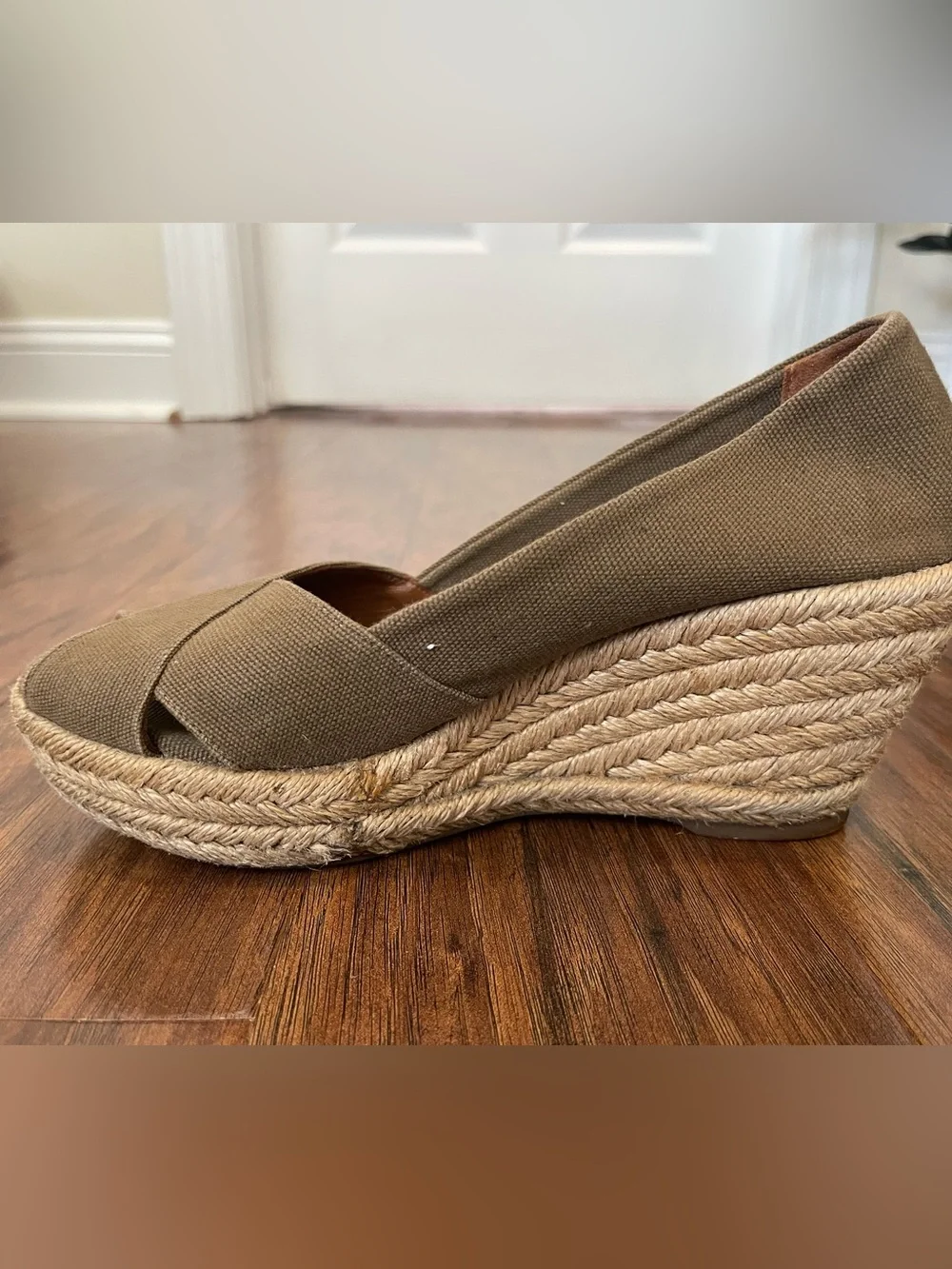 Tory Burch Fillipa Wedges Sz 7 Beige Canvas Fair Condition Espadrille Style